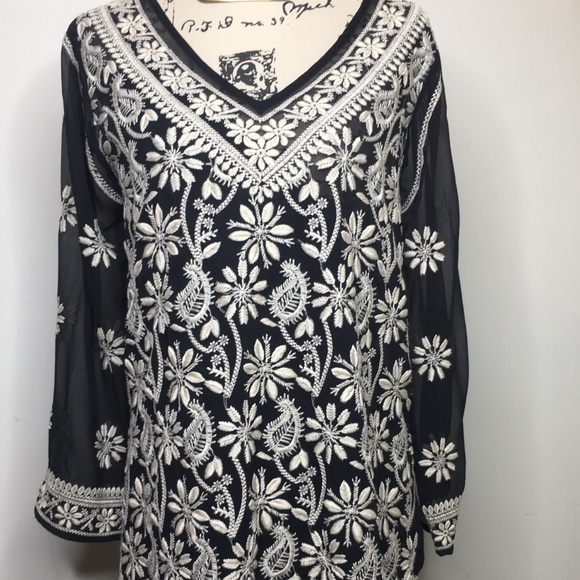 Soft surroundings sheer shift dress - Picture 2 of 7